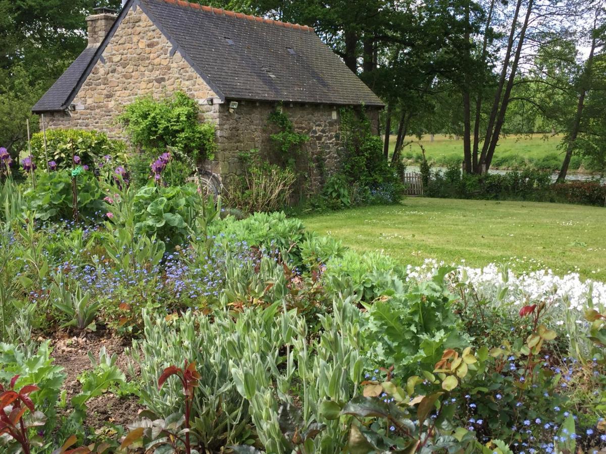 Au Pont Ricoul Bed and Breakfast Saint-Pierre-de-Plesguen Buitenkant foto