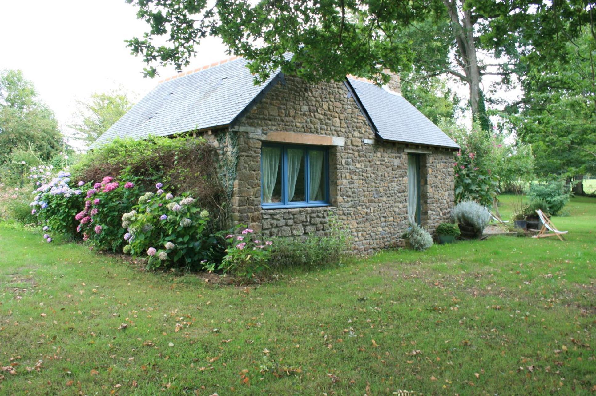 Au Pont Ricoul Bed and Breakfast Saint-Pierre-de-Plesguen Buitenkant foto
