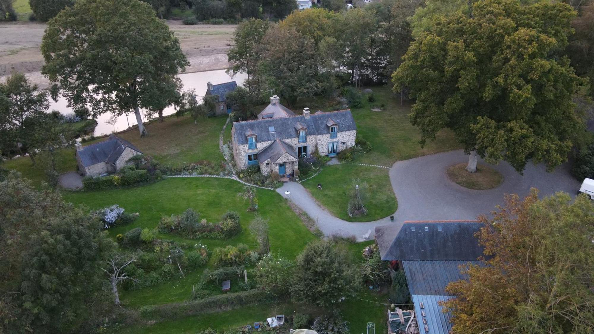 Au Pont Ricoul Bed and Breakfast Saint-Pierre-de-Plesguen Buitenkant foto