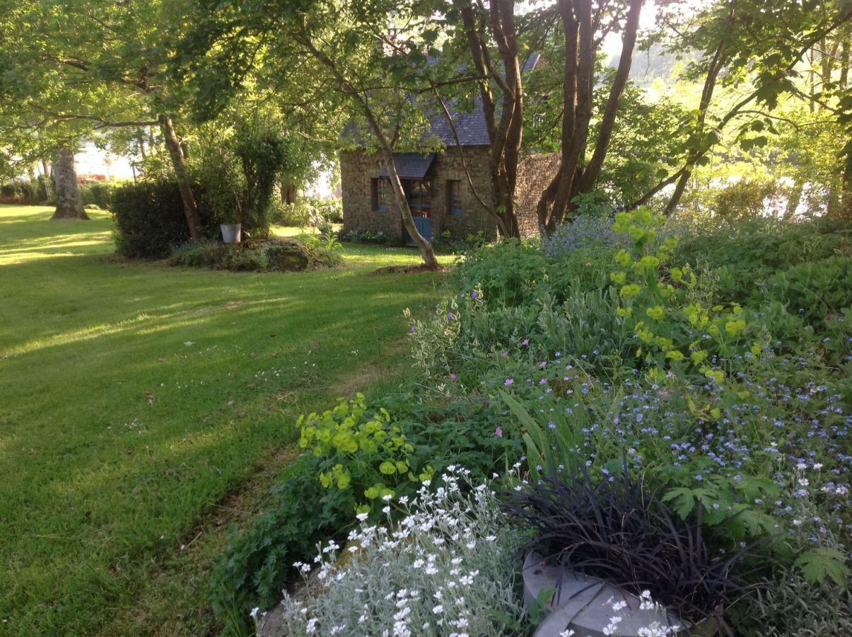 Au Pont Ricoul Bed and Breakfast Saint-Pierre-de-Plesguen Buitenkant foto